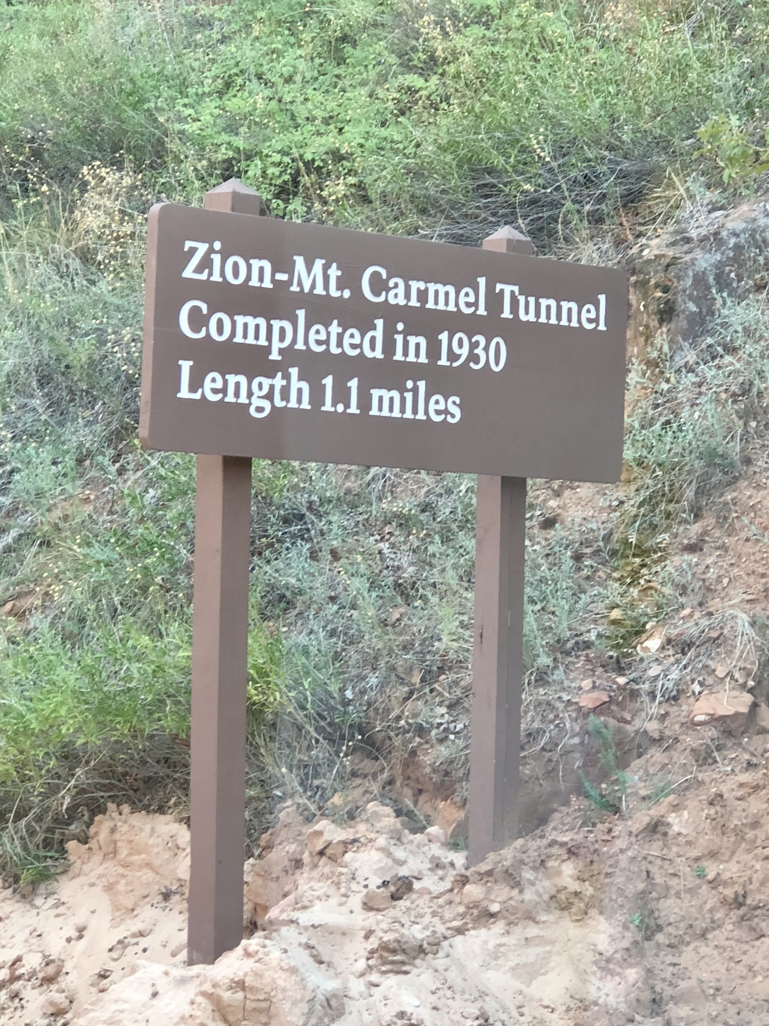 Zion Tunnel sign